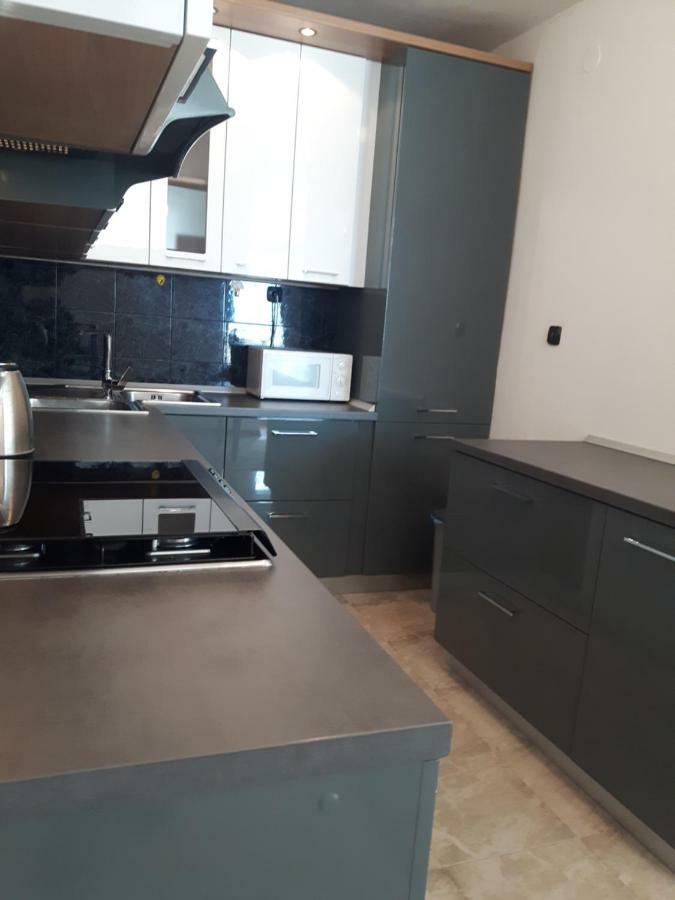 Apartment Trstenik Сплит Экстерьер фото